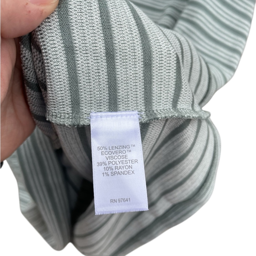 NWT J. JILL Wearever Textured Button-Back English Ivy Cream Striped Top - Picture 8 of 10